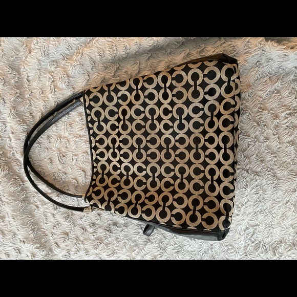 Coach shoulder bag - Picture 1 of 7